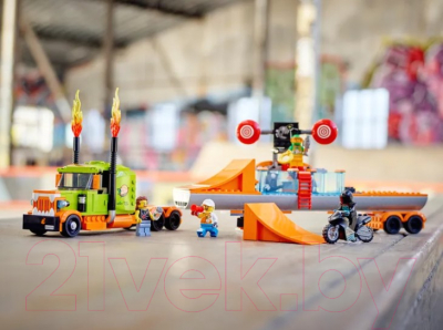 Конструктор Lego City Грузовик для шоу каскадеров 60294