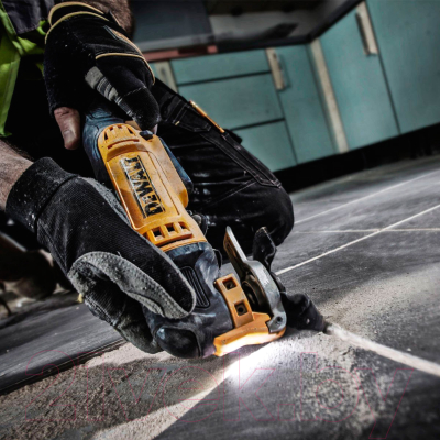 Профессиональный мультиинструмент DeWalt DWE315-QS