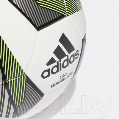 Футбольный мяч Adidas Tiro League / FS0371 (размер 4)