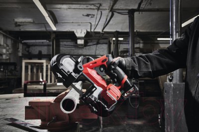 Изображение товара Профессиональная ленточная пила Milwaukee M12FBS64-402C Fuel / 4933478441