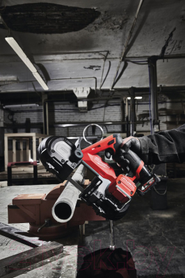 Изображение товара Профессиональная ленточная пила Milwaukee M12FBS64-402C Fuel / 4933478441