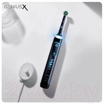 Электрическая зубная щетка Oral-B Genius Black D706.513.6