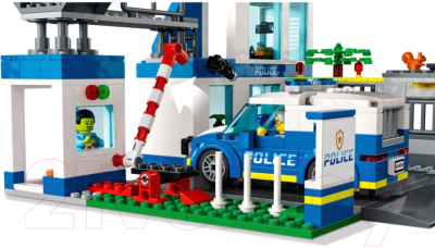 Конструктор Lego City Полицейский участок / 60316