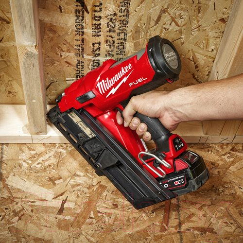 Аккумуляторный гвоздезабиватель Milwaukee M18FFNS-502C