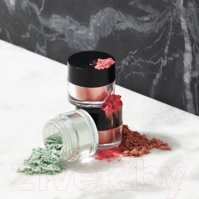 Пигмент для век GOSH Copenhagen Effect Powder 004 Plummy