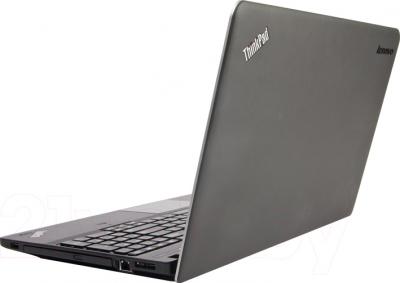 Ноутбук Lenovo ThinkPad E531 (68852D5) - вид сзади