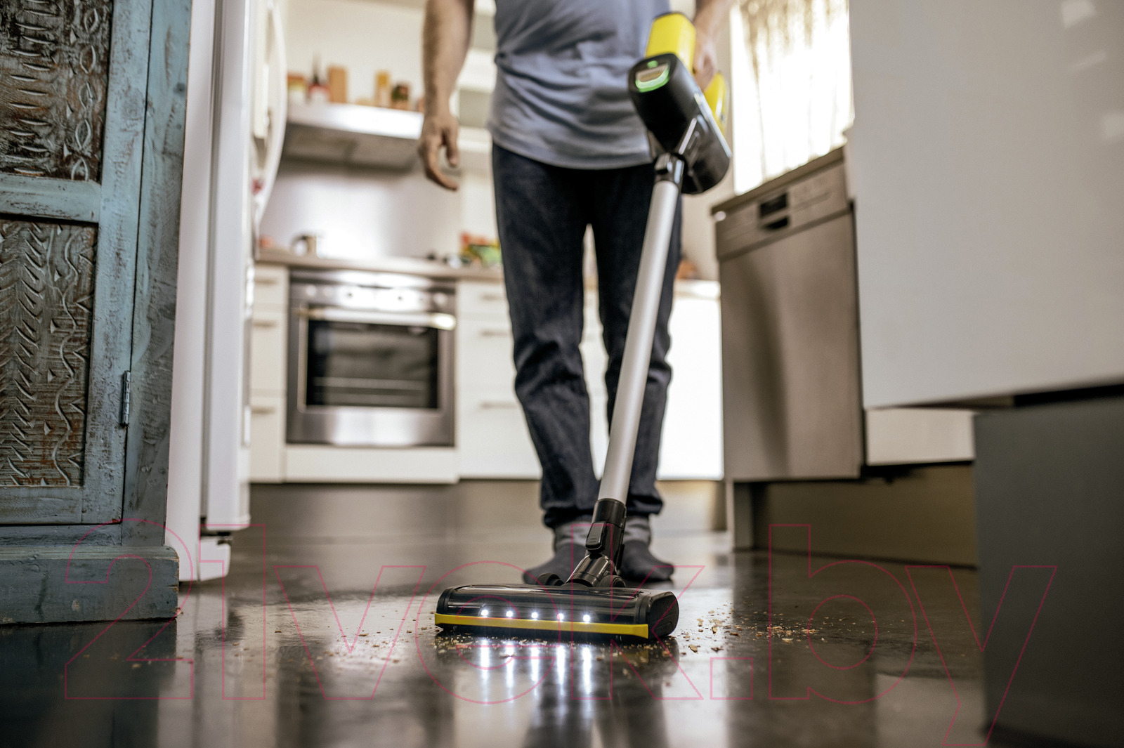 Вертикальный пылесос Karcher VC 6 Cordless OurFamily (1.198-660.0)