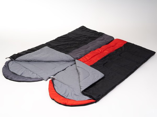 Спальный мешок BalMAX Аляска Camping Plus Series до -5°C L левый (красный/черный)