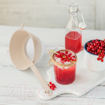 Изображение товара Воронка-сито Альтернатива М8316 (бежевый)