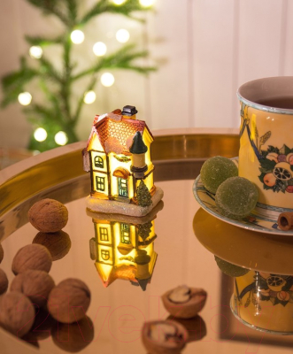 Изображение товара Световая фигурка Лючия Рождественский домик III Анжу