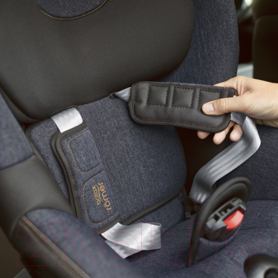 Автокресло Britax Romer Dualfix i-Size (Indigo Blue)