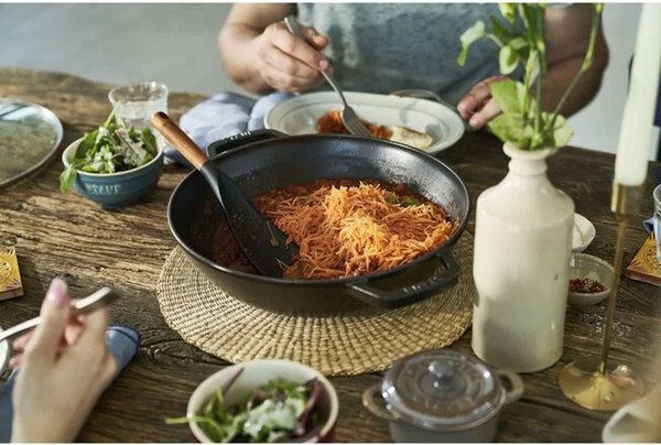 Вок Staub 1312923 (черный)