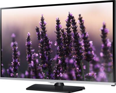 Телевизор Samsung UE40H5000AK - вполоборота