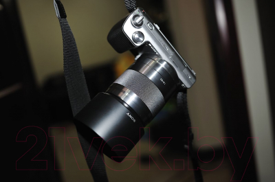 Стандартный объектив Sony E 50mm F1.8 OSS / SEL50F18