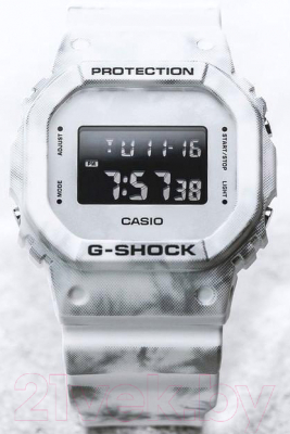Часы наручные мужские Casio DW-5600GC-7E