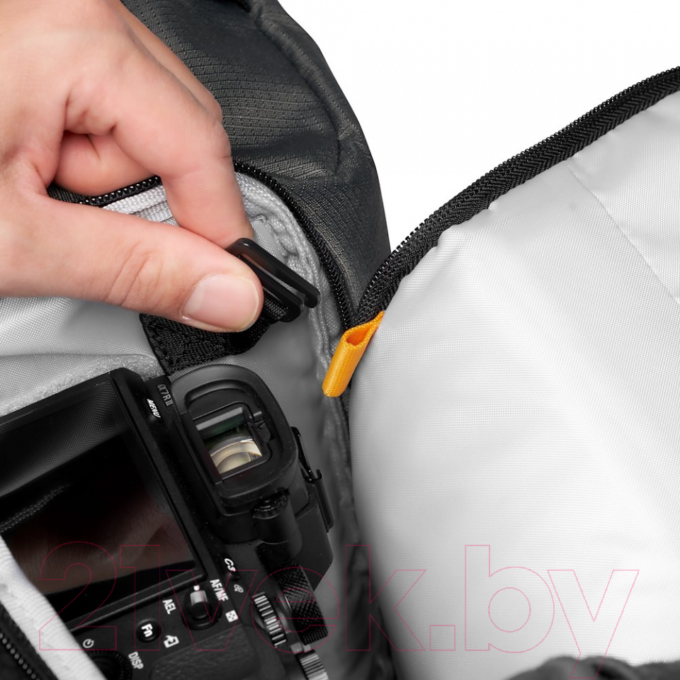 Рюкзак для камеры Lowepro Fastpack BP 250 AW III / LP37332-PWW