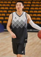 Баскетбольная форма Kelme Basketball Clothes / 8052LB1001-003 (XL, черный/белый) - 