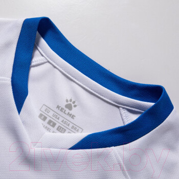 Футбольная форма Kelme Short-Sleeved Football Suit / 8251ZB3002-100 (р.150, белый/синий)