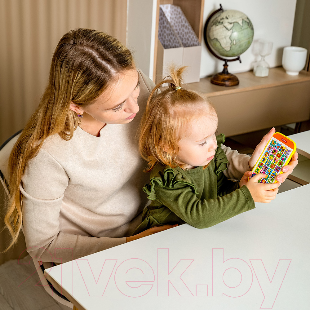 Развивающая игрушка Азбукварик Любимые сказки и песенки. Веселый мультиплеер / 3104 — фото 4