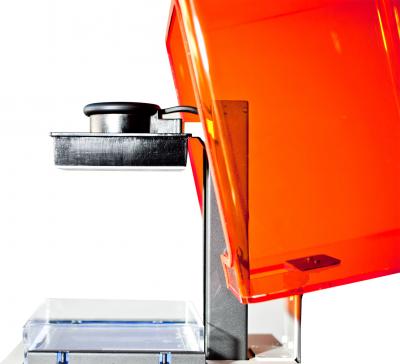 3D-принтер Formlabs Form One - с открытой крышкой