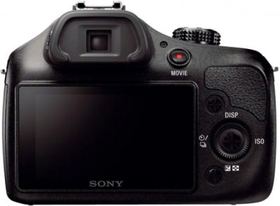 Беззеркальный фотоаппарат Sony ILC-E3500J - вид сзади