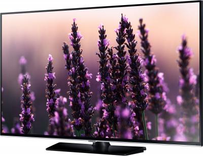 Телевизор Samsung UE40H5500AK - вполоборота