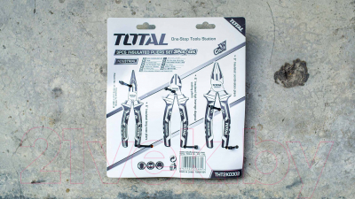 Набор губцевого инструмента TOTAL THT2K0302