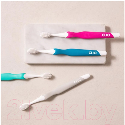 Набор зубных щеток Clio The Style White Ultra Soft Care Toothbrush (4шт)