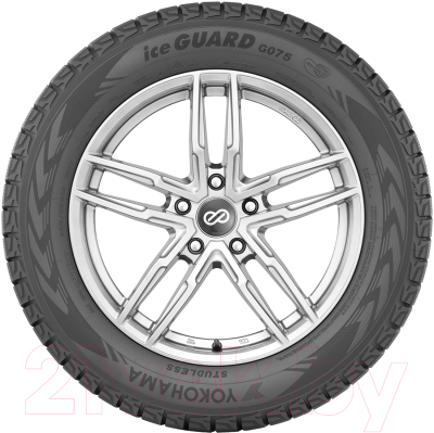 Зимняя легкогрузовая шина Yokohama IceGuard Studless G075 275/40R20 106Q