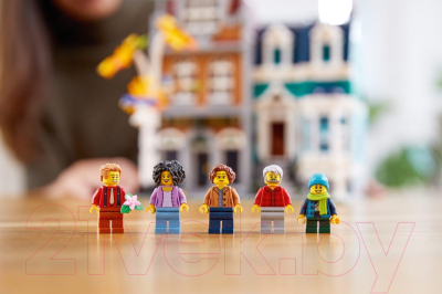 Изображение товара Конструктор Lego Creator Expert Книжный магазин 10270