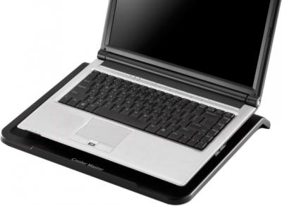 Подставка для ноутбука Cooler Master NotePal L1 (R9-NBC-NPL1-GP) - с ноутбуком