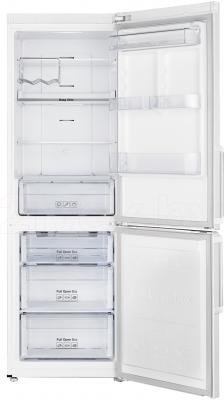 Холодильник с морозильником Samsung RB30FEJNDWW/RS - в открытом виде