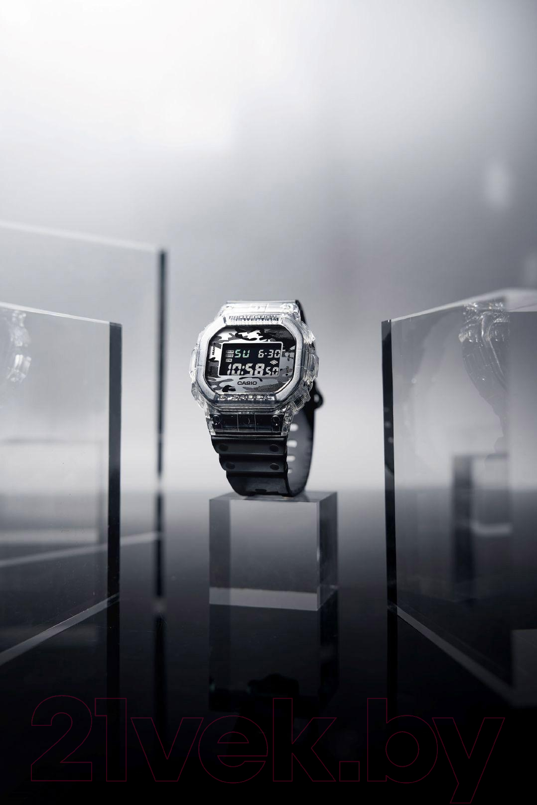 Часы наручные мужские Casio DW-5600SKC-1E — фото 2