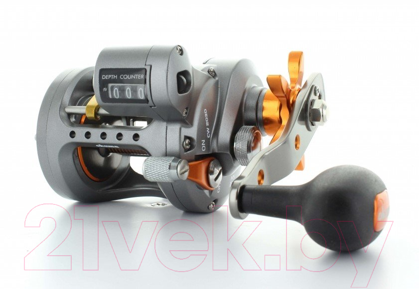 Катушка мультипликаторная Okuma Cold Water 303D Right Hand / CW-303D