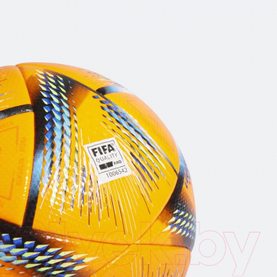 Футбольный мяч Adidas Al Rihla Pro Winter / H57781 (размер 5)