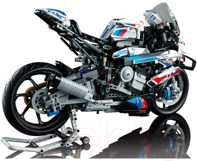 Конструктор Lego Technic BMW M 1000 RR / 42130