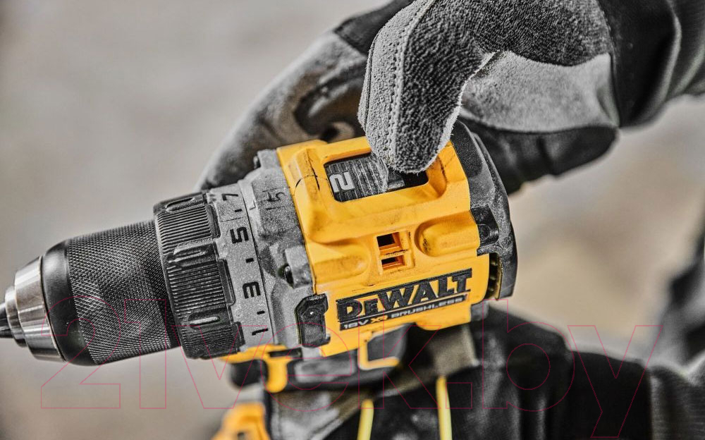 Профессиональная дрель-шуруповерт DeWalt DCD800nt