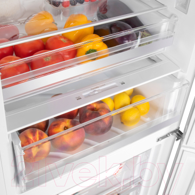 Холодильник с морозильником Maunfeld MFF200NFWE