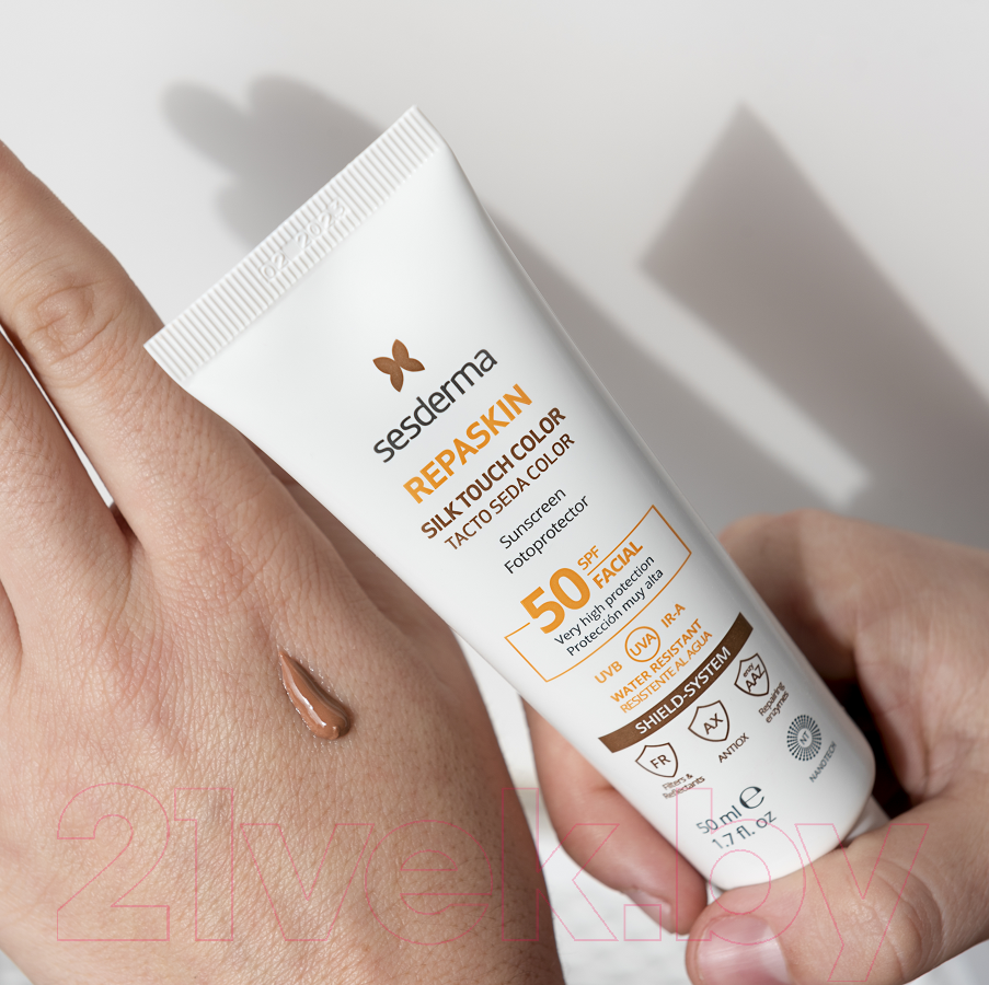 Крем солнцезащитный Sesderma Repaskin С нежностью шелка SPF50