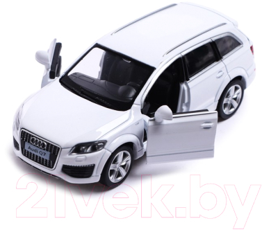 Масштабная модель автомобиля Автоград Audi Q7 V12 / 7152959 (белый)
