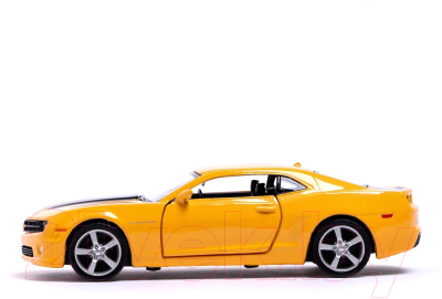 Масштабная модель автомобиля Автоград Chevrolet Camaro / 7152961 (желтый)