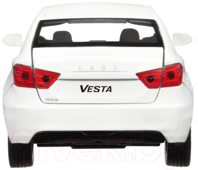 Масштабная модель автомобиля Автопанорама Lada Vesta седан / 5488636 (белый)