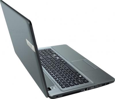 Ноутбук Acer Aspire E1-772G-34004G50Mnsk (NX.MHLEU.009) - вид сбоку