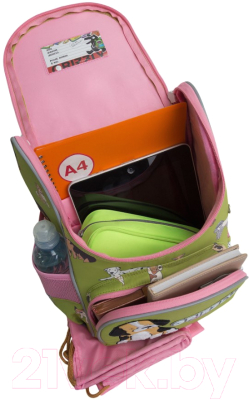 Школьный рюкзак Grizzly RAm-384-8 (оливковый)