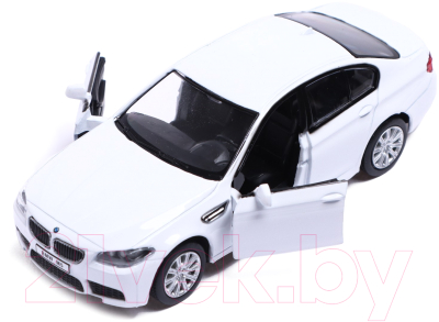 Масштабная модель автомобиля Автоград BMW M5 / 5094601 (белый)