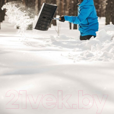 Лопата для уборки снега Fiskars SnowXpert 1062828