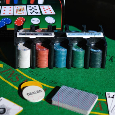 Набор для покера Sima-Land Карты 2 колоды, фишки 200шт / 440630