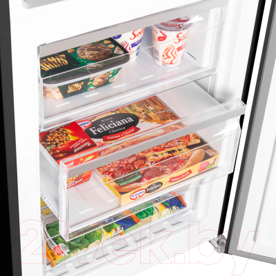Холодильник с морозильником Maunfeld MFF200NFBE