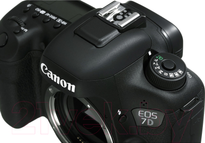Зеркальный фотоаппарат Canon EOS 7D Mark II + Wi-Fi-адаптер W-E1 (9128B157AA)