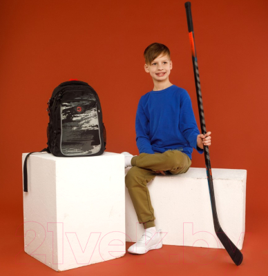 Школьный рюкзак Grizzly RB-252-3f (черный/серый)